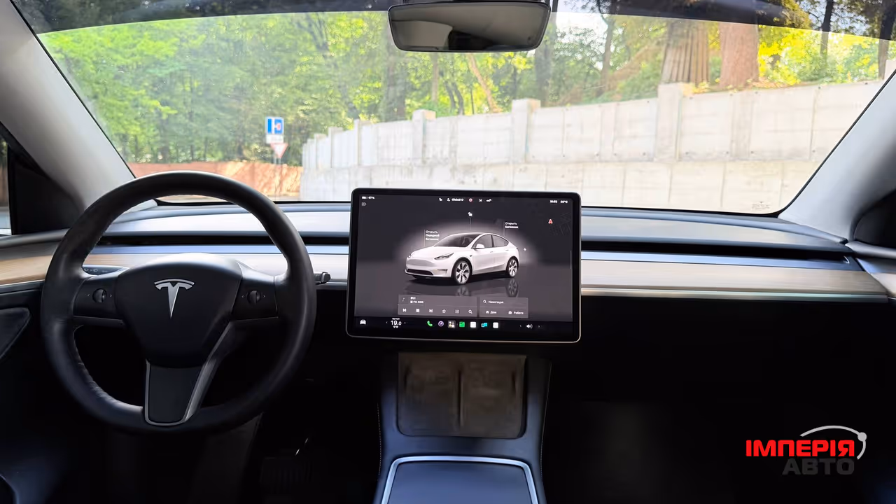 Tesla Model Y - фото 10