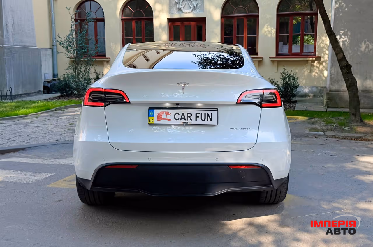 Tesla Model Y - фото 6