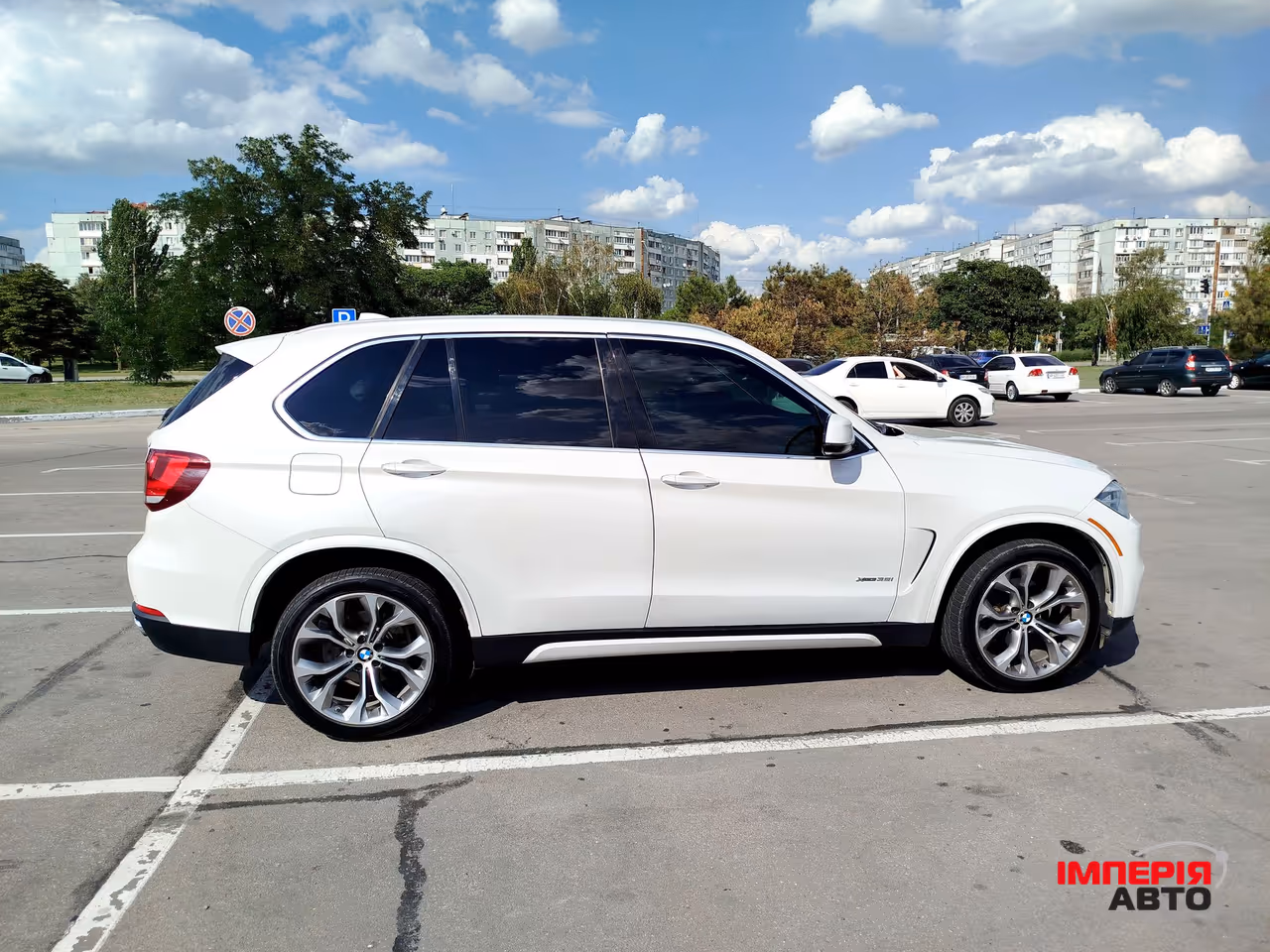 BMW X5 - фото 6