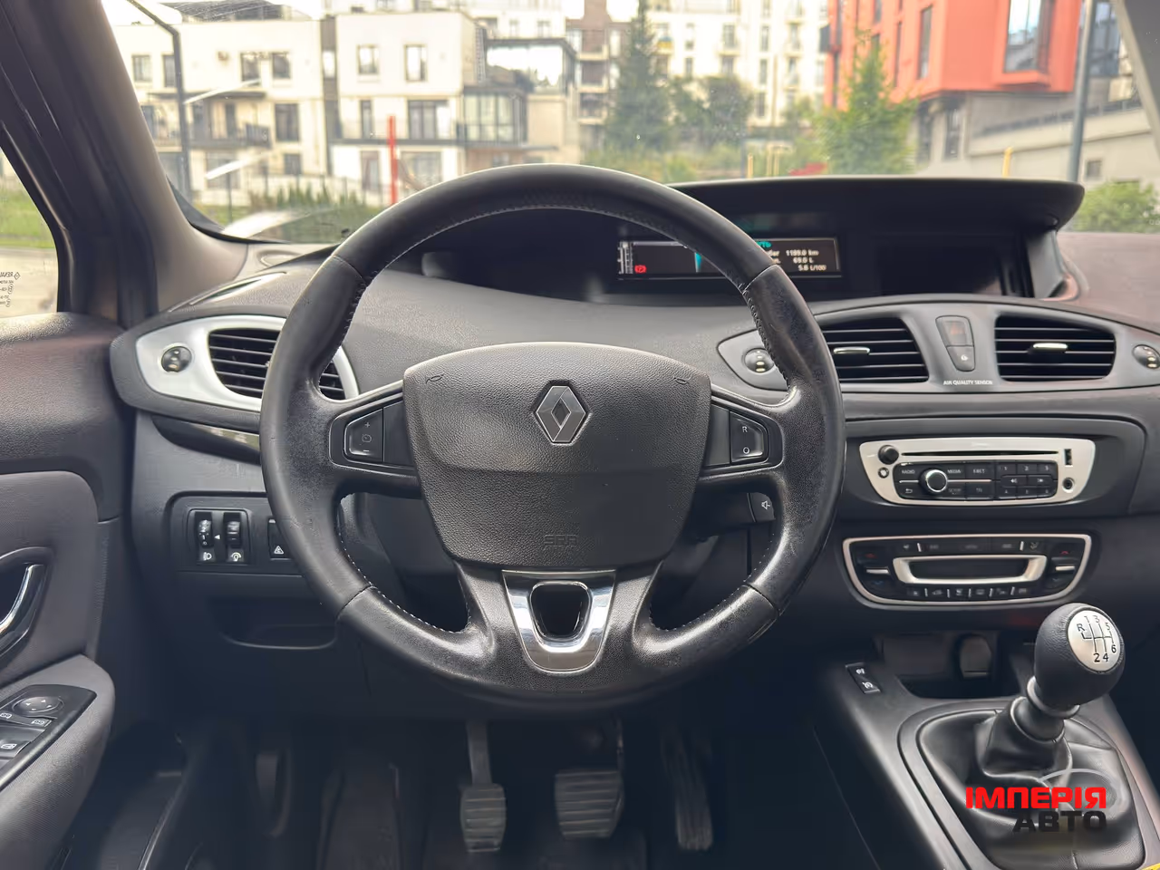 Renault Scenic - фото 22