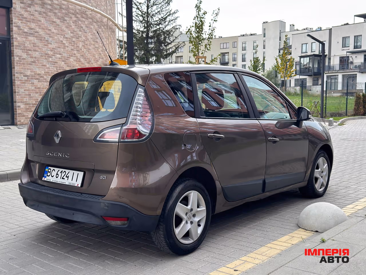 Renault Scenic - фото 4