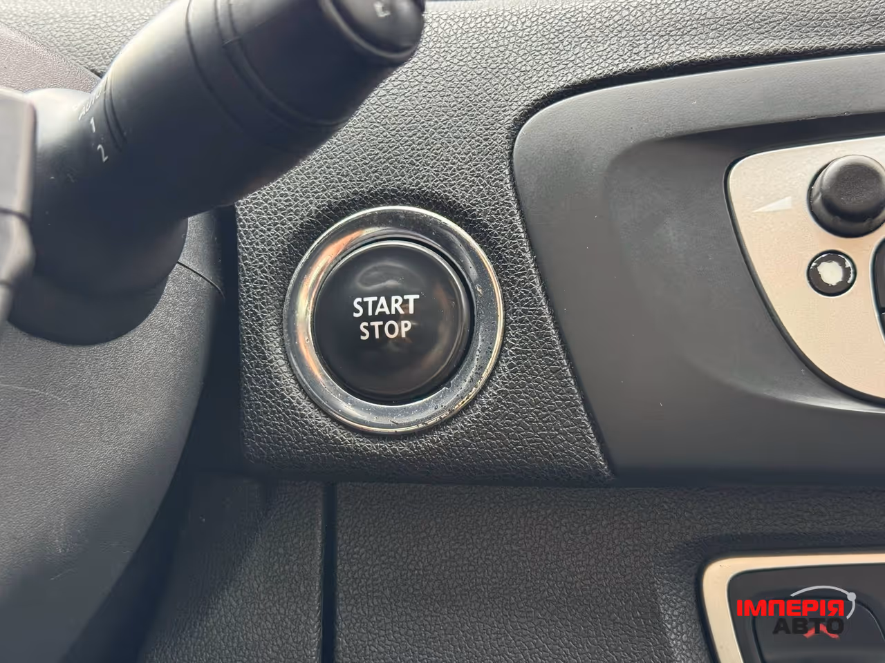 Renault Scenic - фото 30