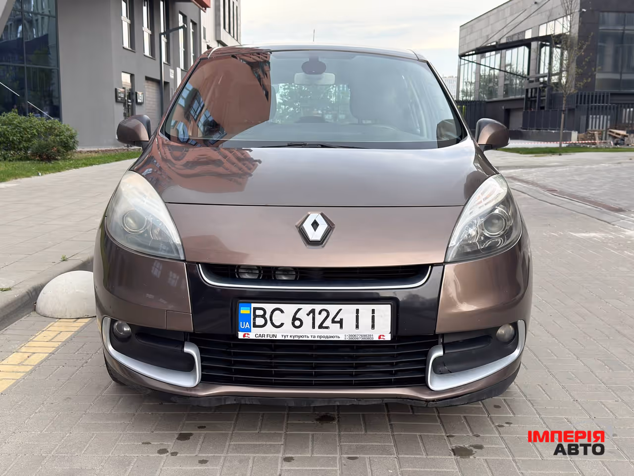 Renault Scenic - фото 2