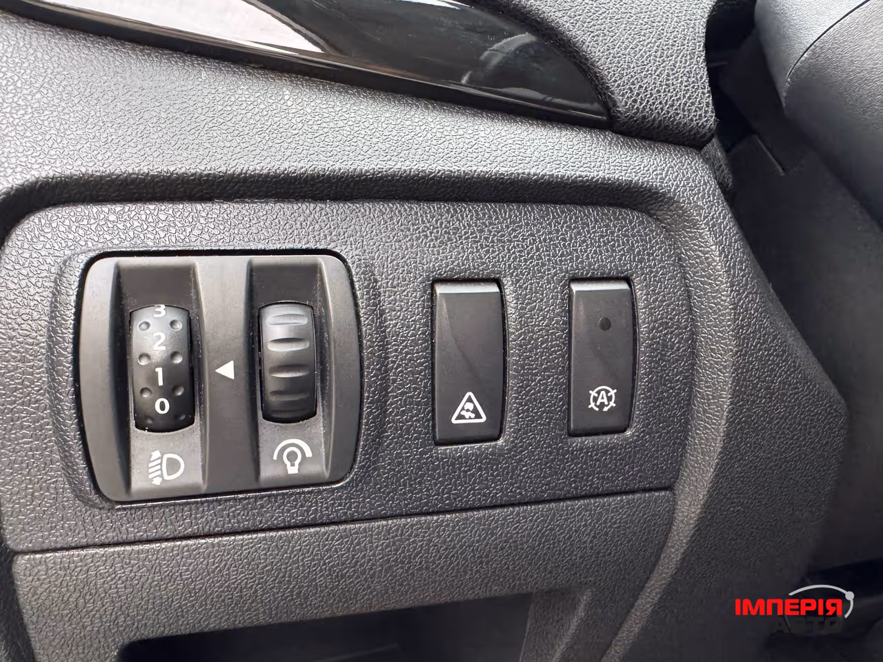 Renault Scenic - фото 26