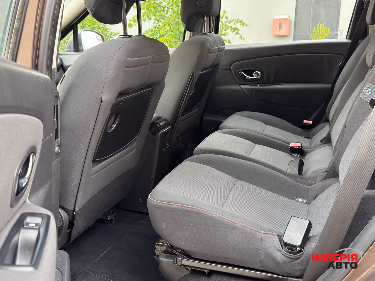 Renault Scenic - фото 16