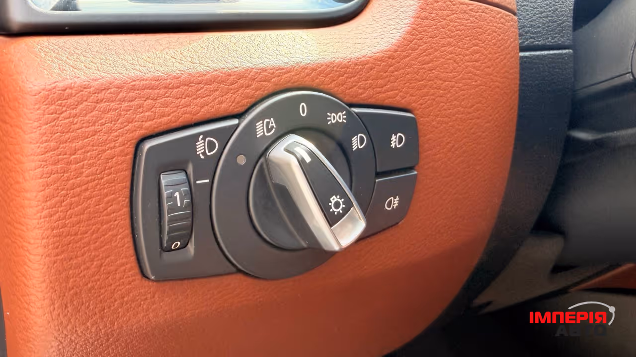 BMW X1 - фото 12
