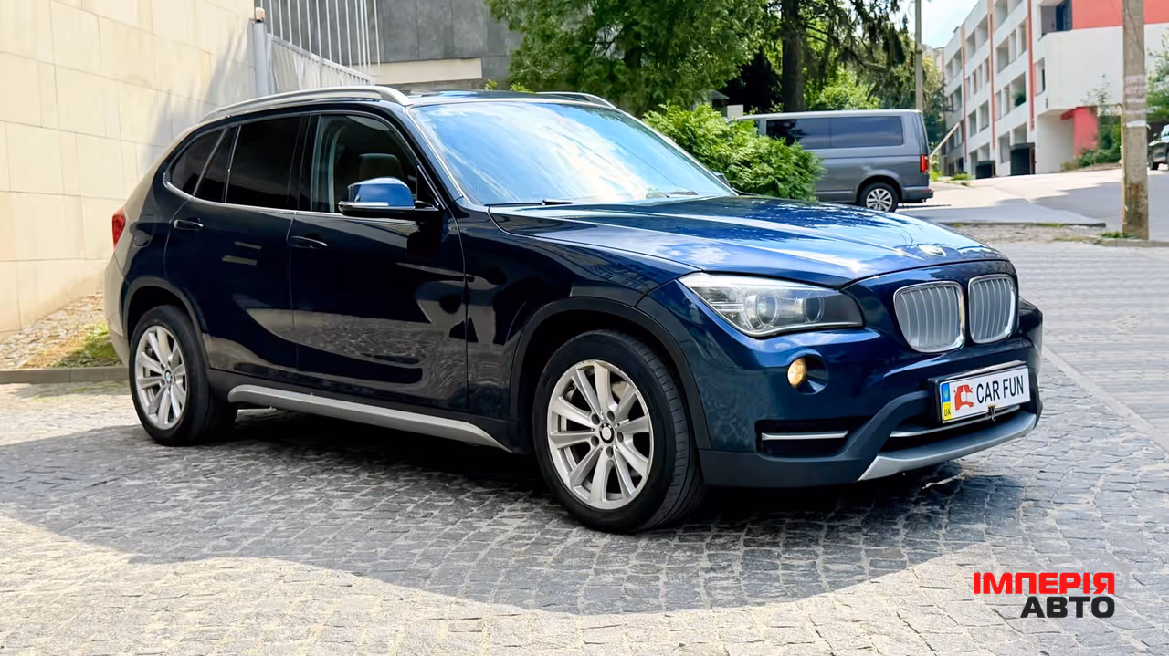 BMW X1 - фото 1