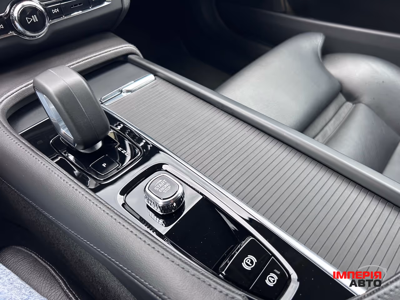 Volvo S90 - фото 22