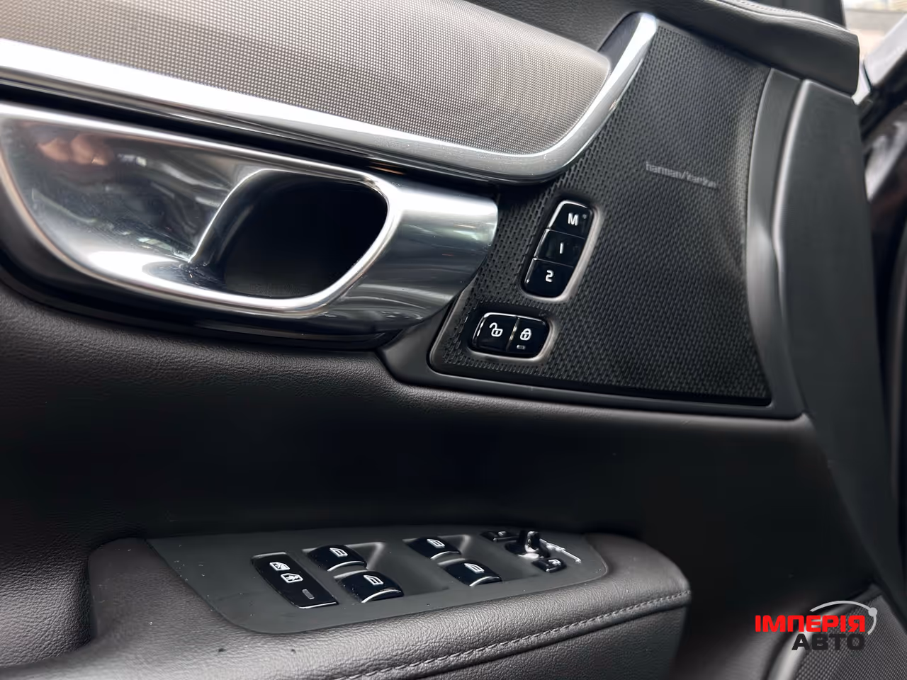 Volvo S90 - фото 21
