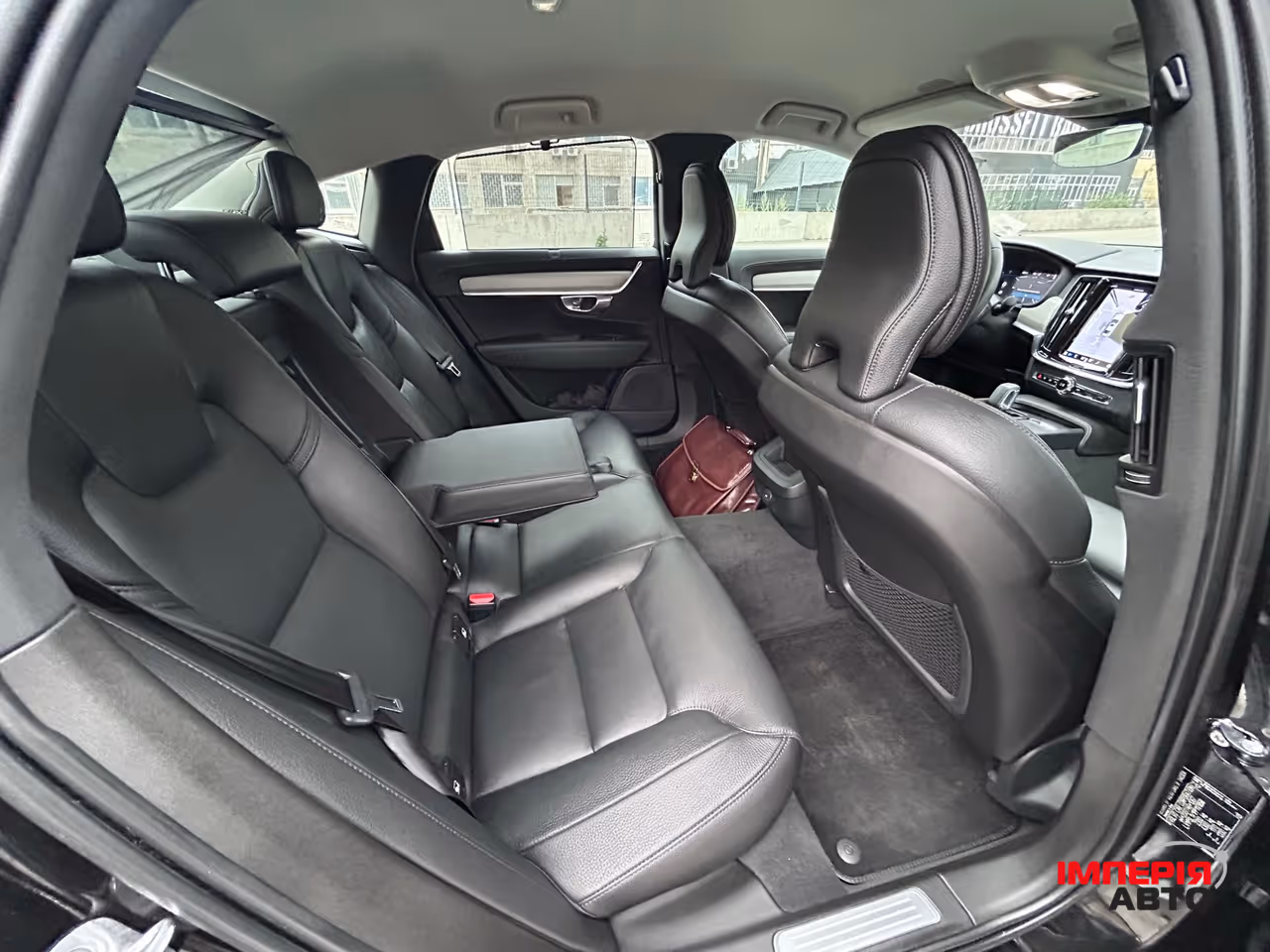 Volvo S90 - фото 14