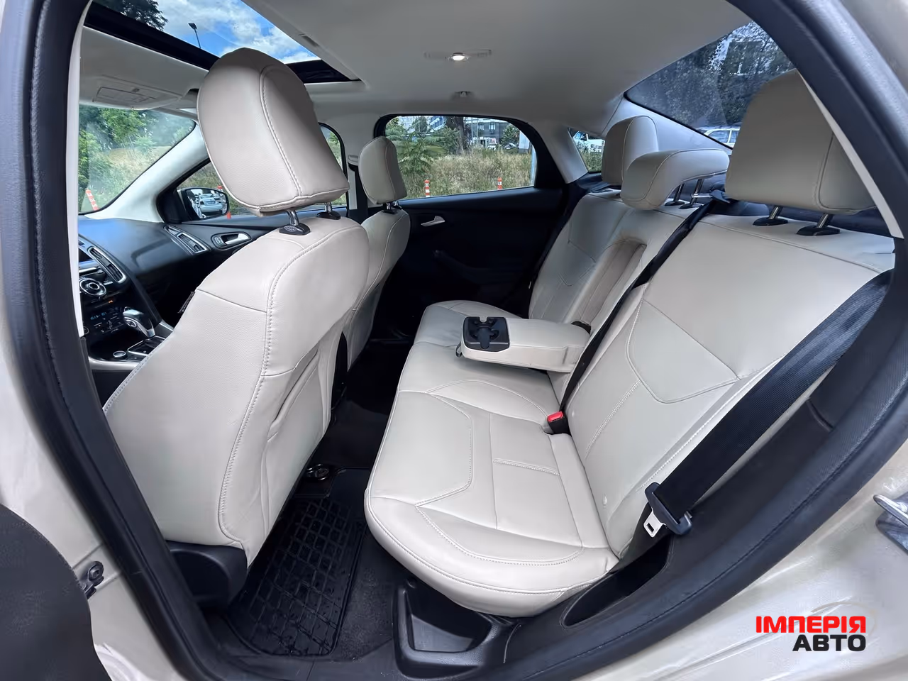 Ford Focus - фото 10