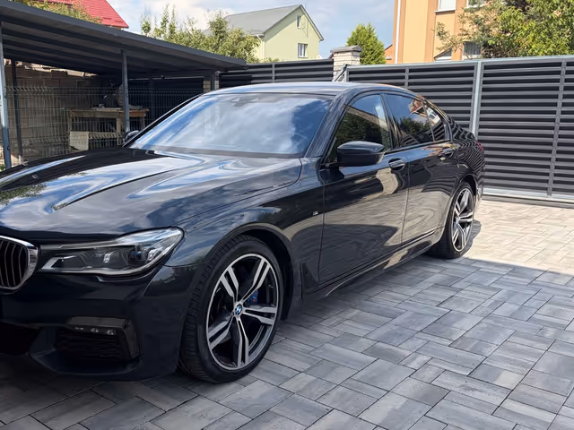 BMW 7 серії - зображення 1