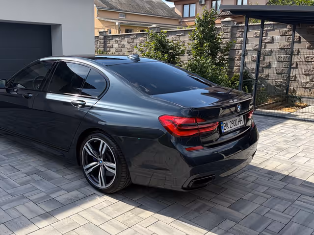 BMW 7 серії - зображення 5