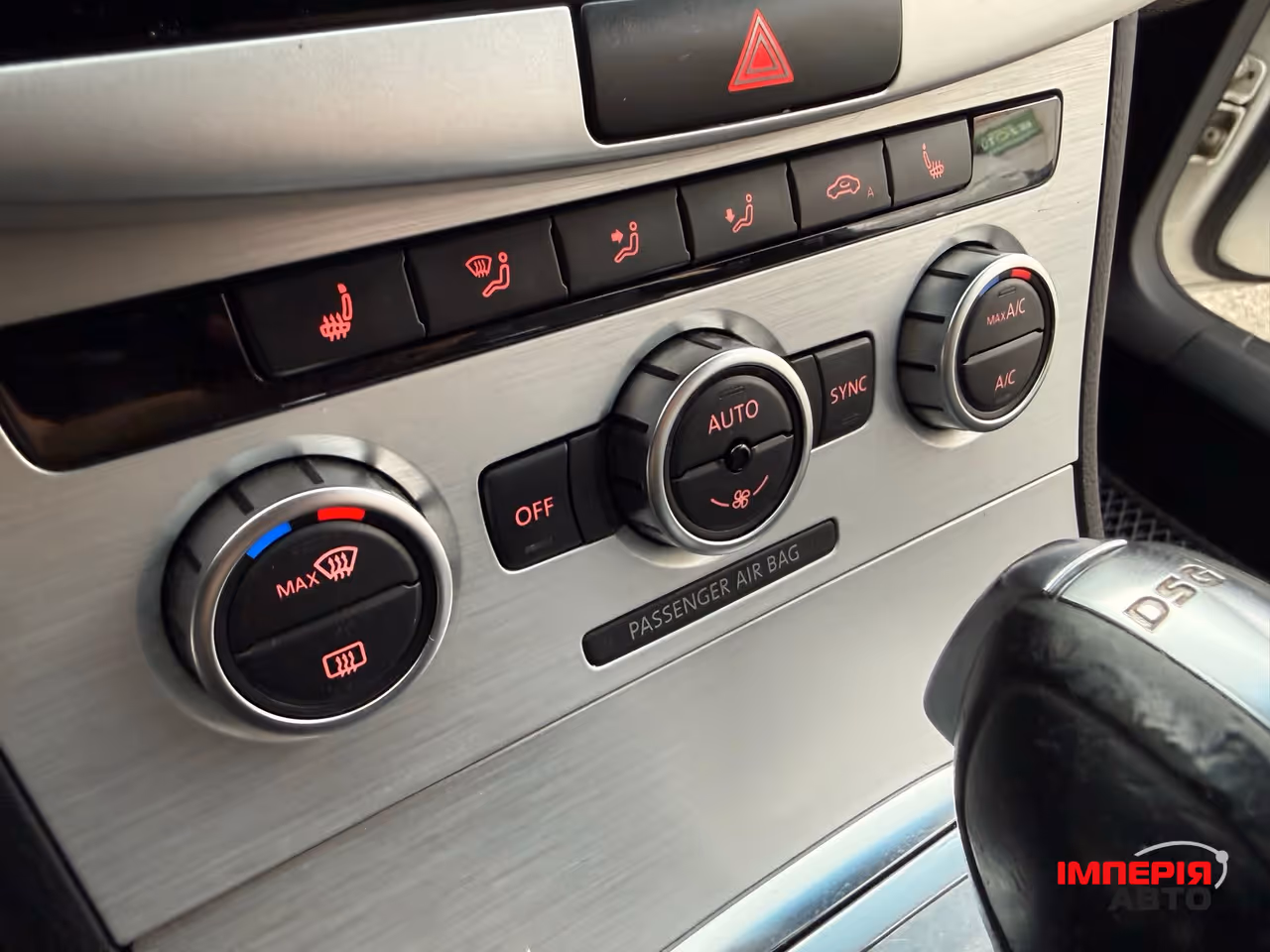 Volkswagen Passat CC - фото 11