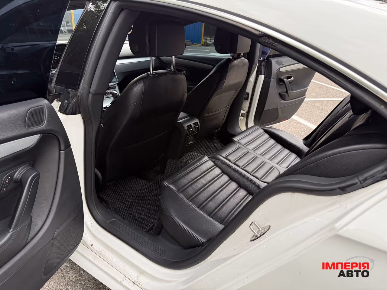 Volkswagen Passat CC - фото 10