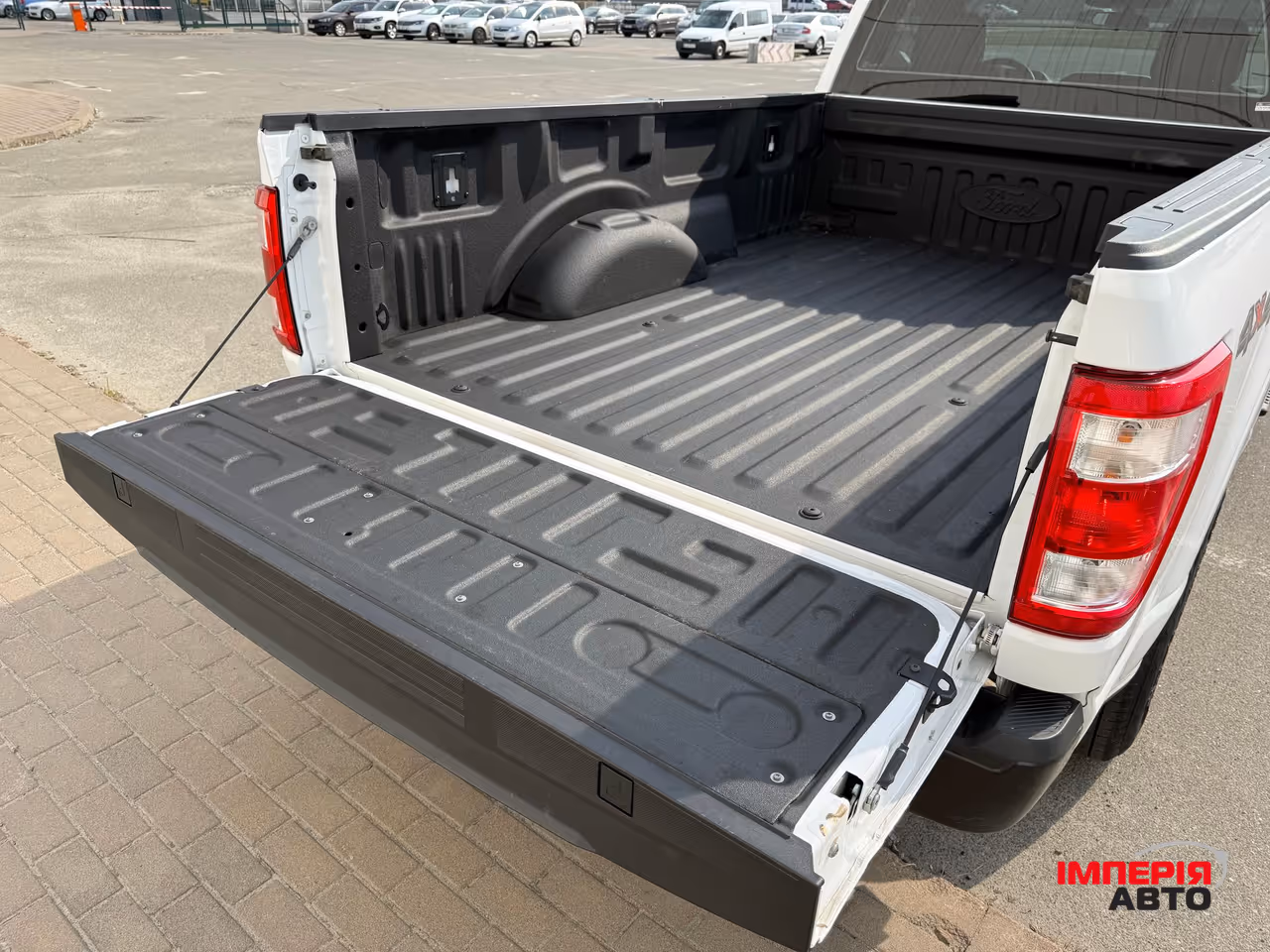 Ford F-150 - фото 12
