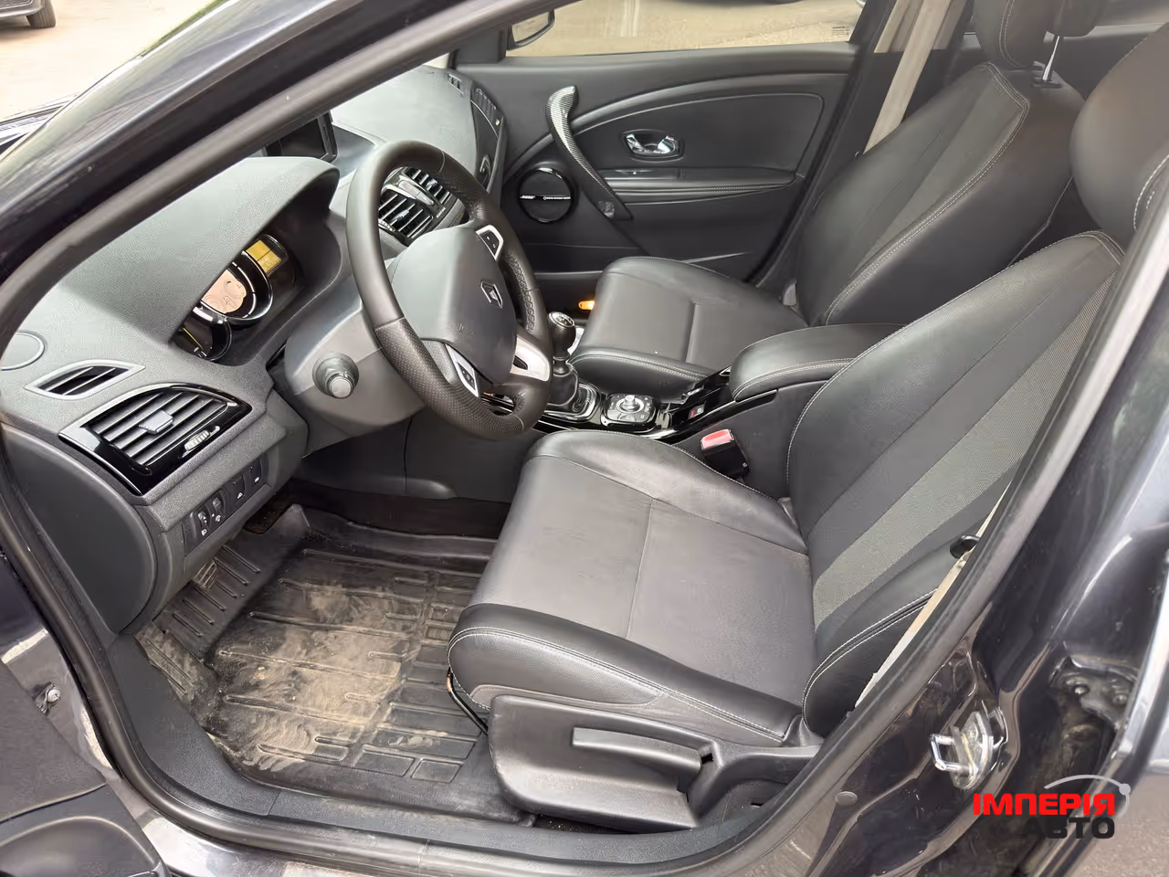 Renault Megane - фото 50