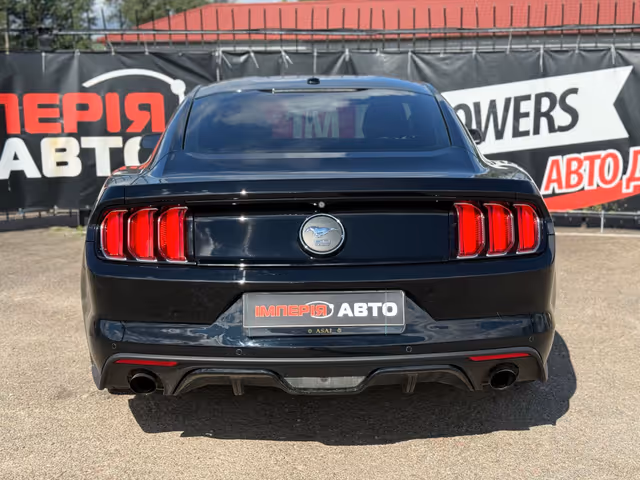 Ford Mustang - зображення 3