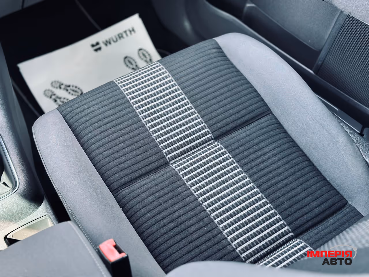 Volkswagen Golf Plus - фото 24