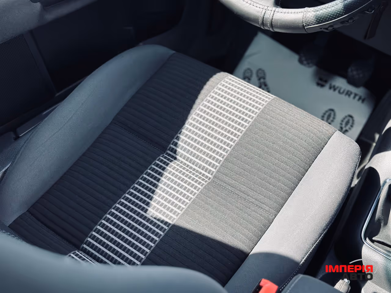 Volkswagen Golf Plus - фото 25