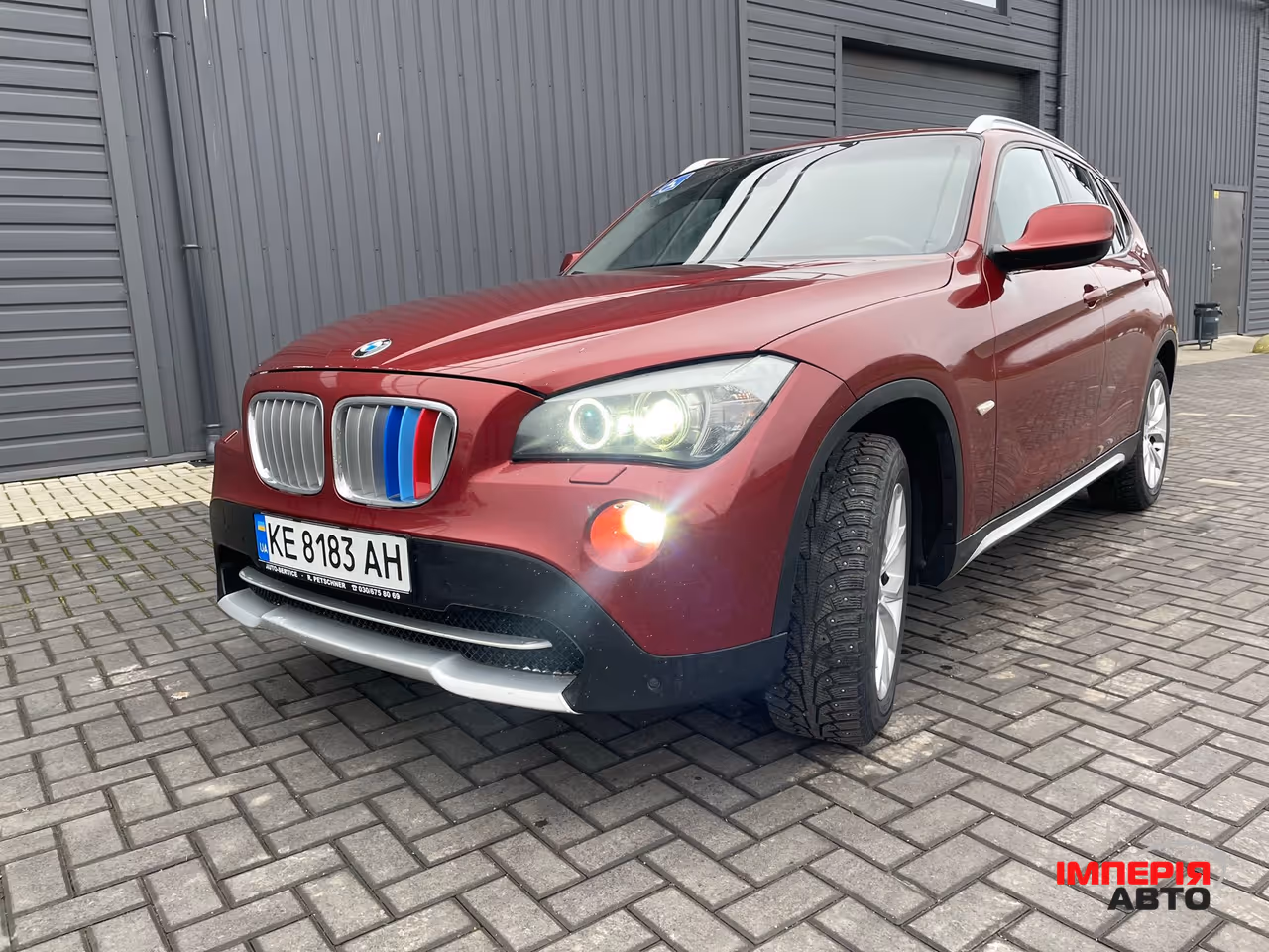 BMW X1 - фото 1