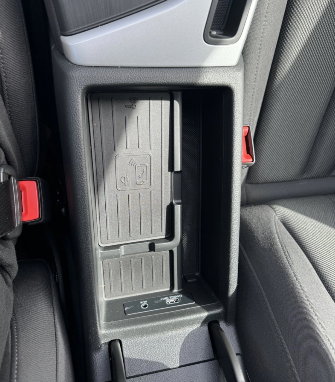 Audi A4 - фото 11