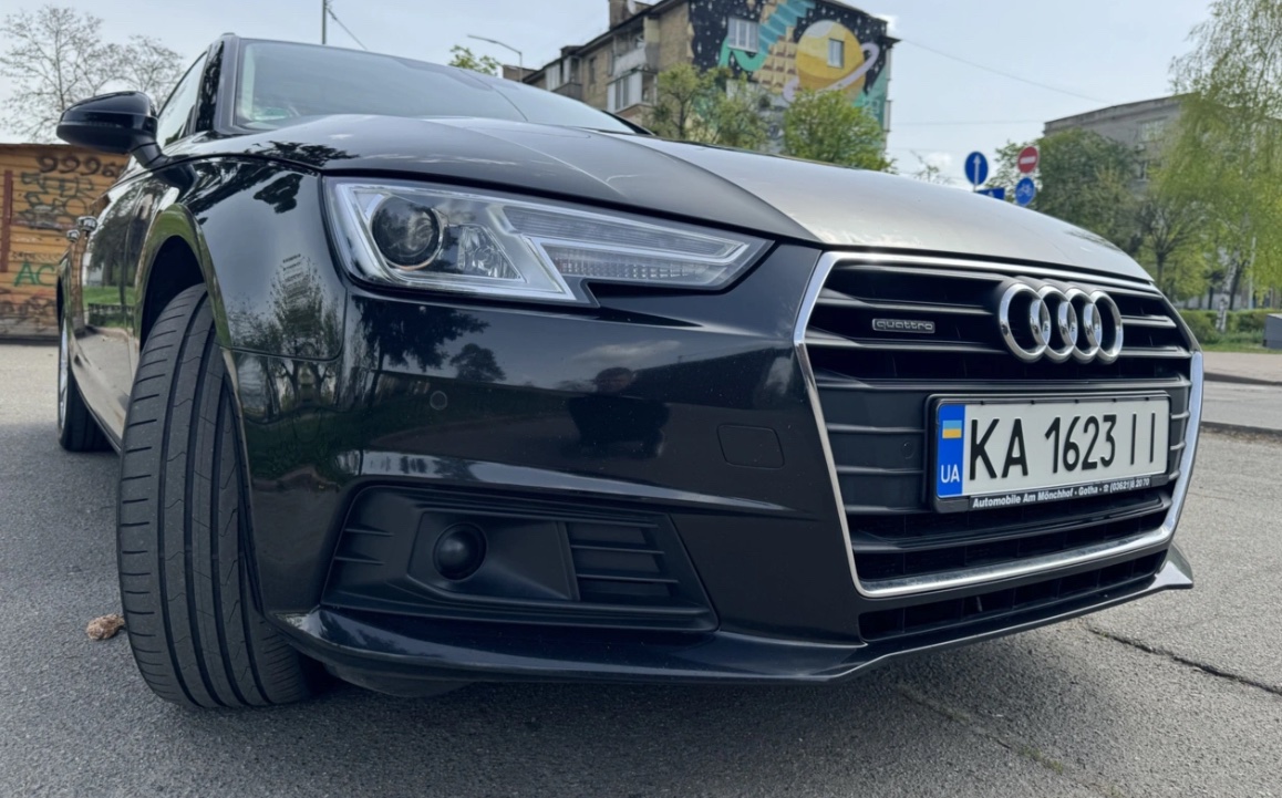 Audi A4 - фото 4