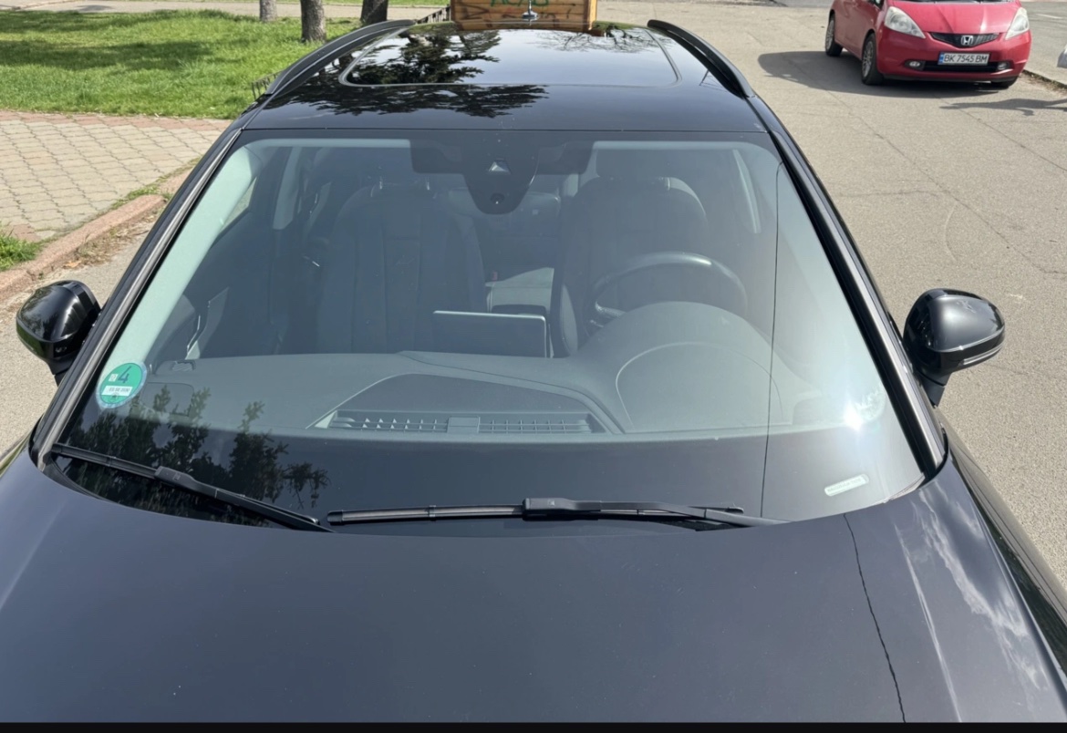 Audi A4 - фото 10