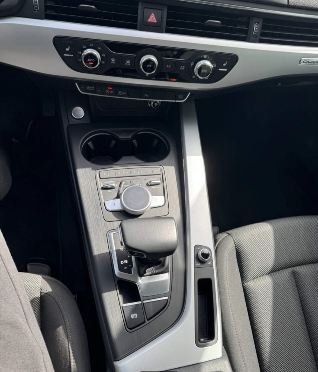 Audi A4 - фото 3