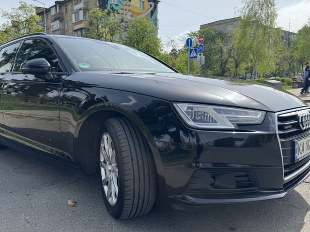 Audi A4 - зображення 1