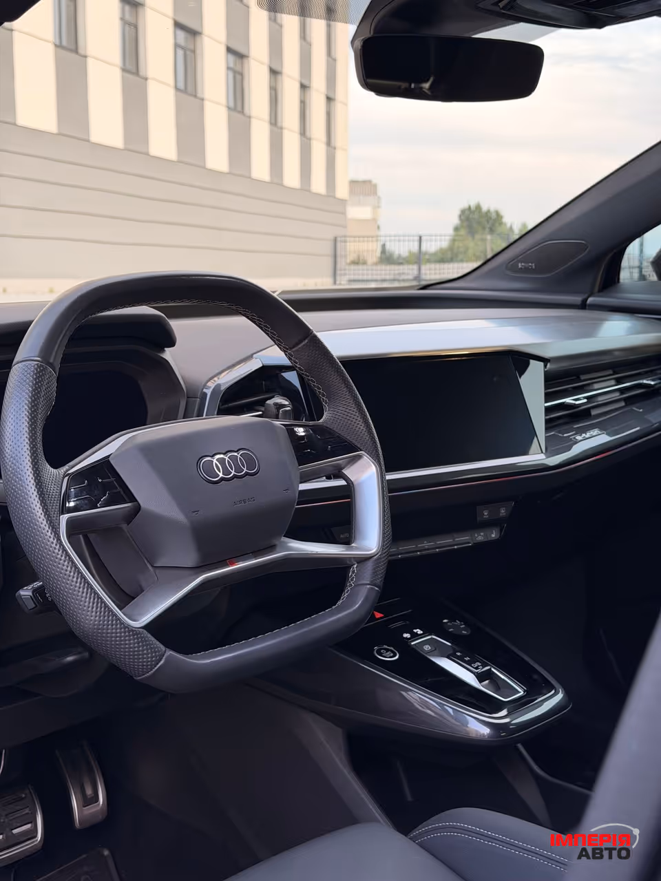 Audi Q4 e-tron - фото 4