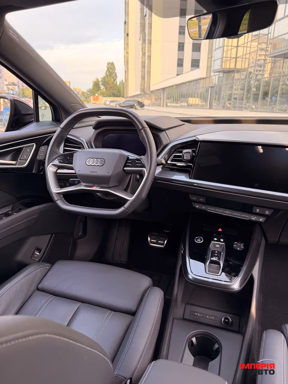 Audi Q4 e-tron - фото 13