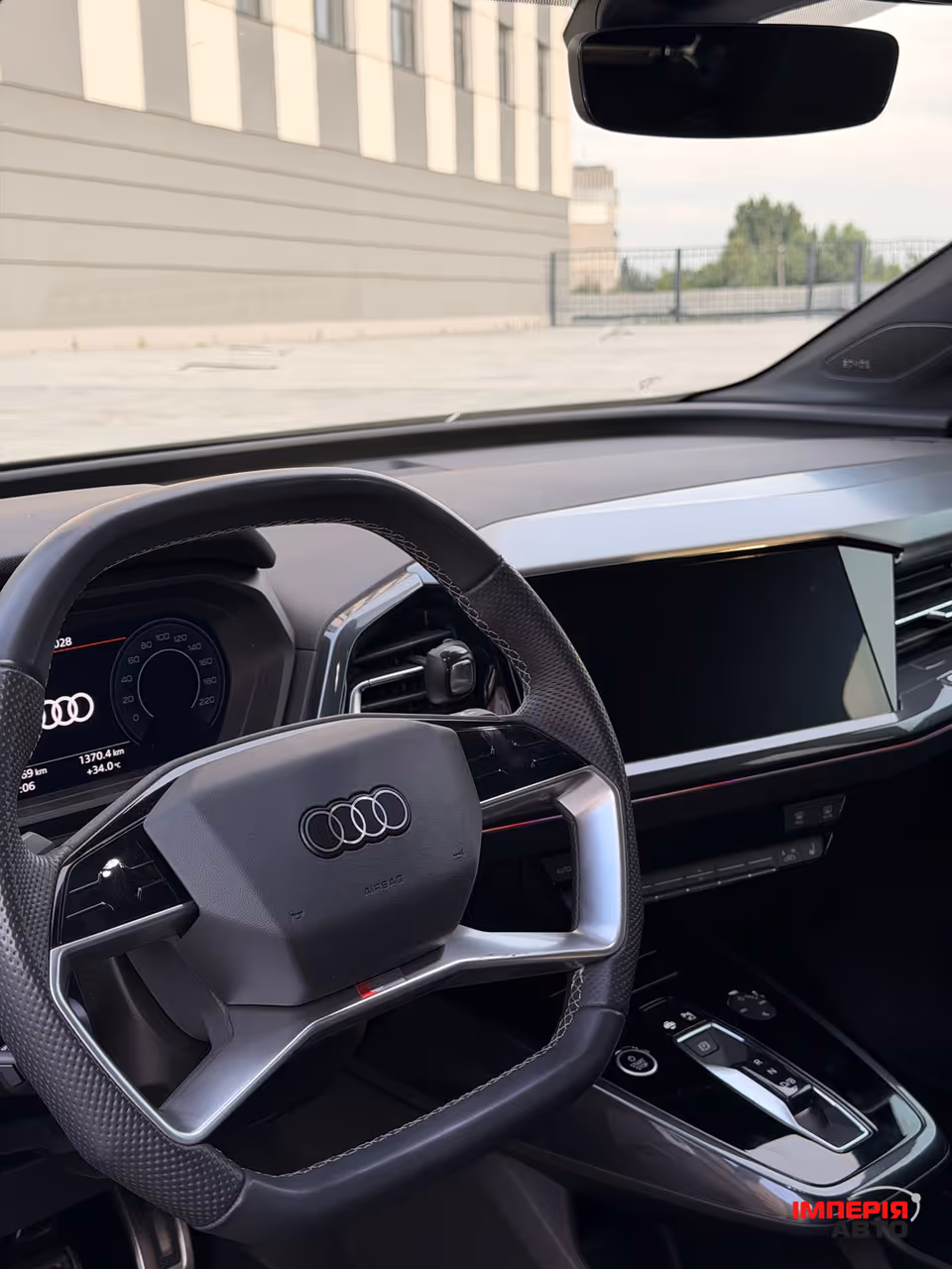Audi Q4 e-tron - фото 3