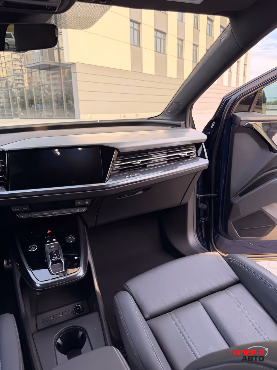 Audi Q4 e-tron - фото 16