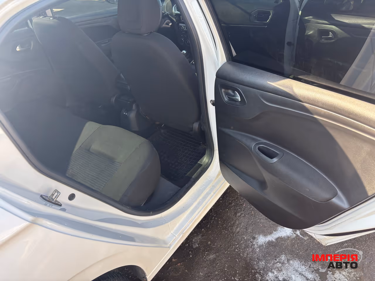 Peugeot 301 - фото 20