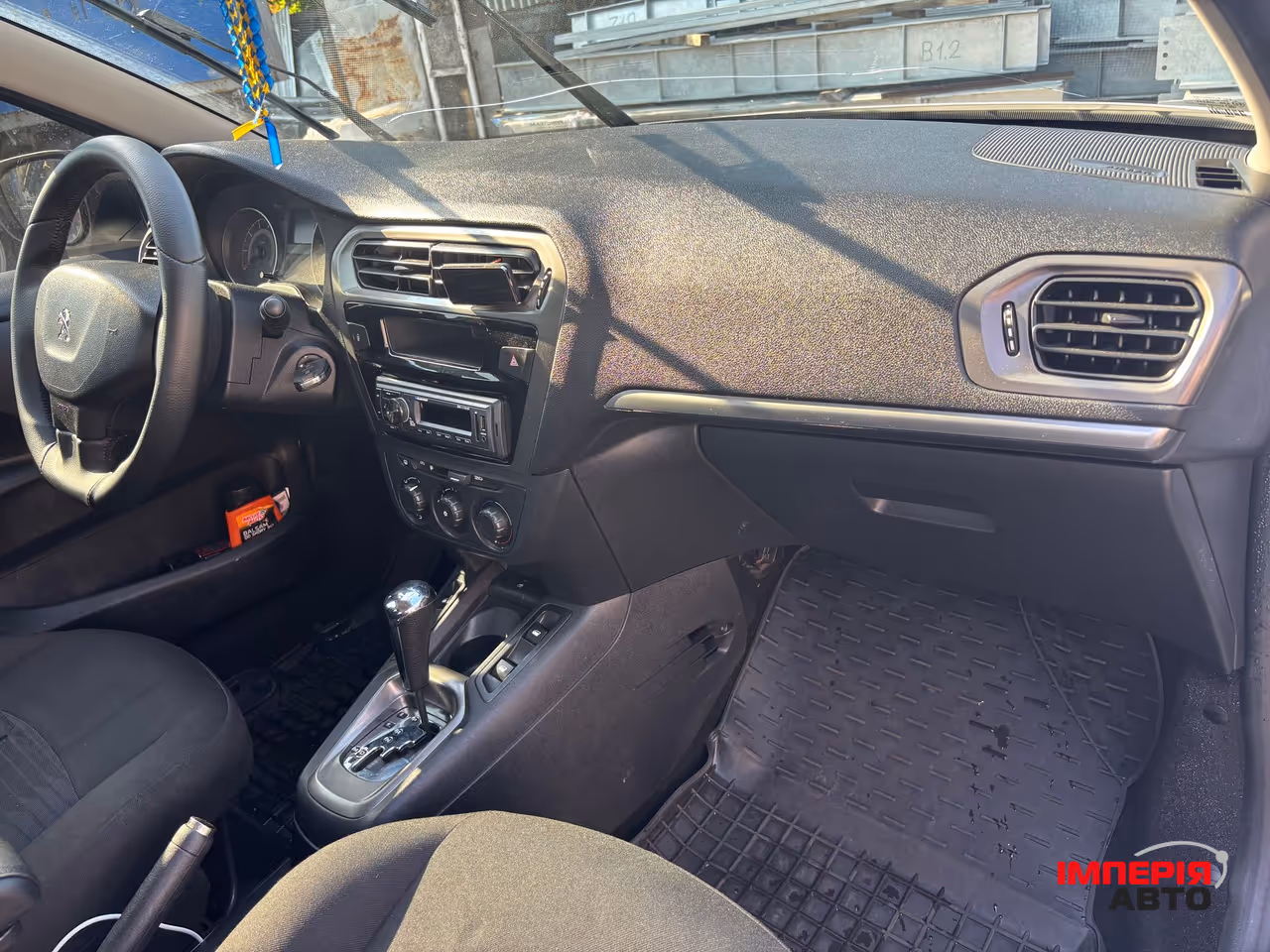 Peugeot 301 - фото 18