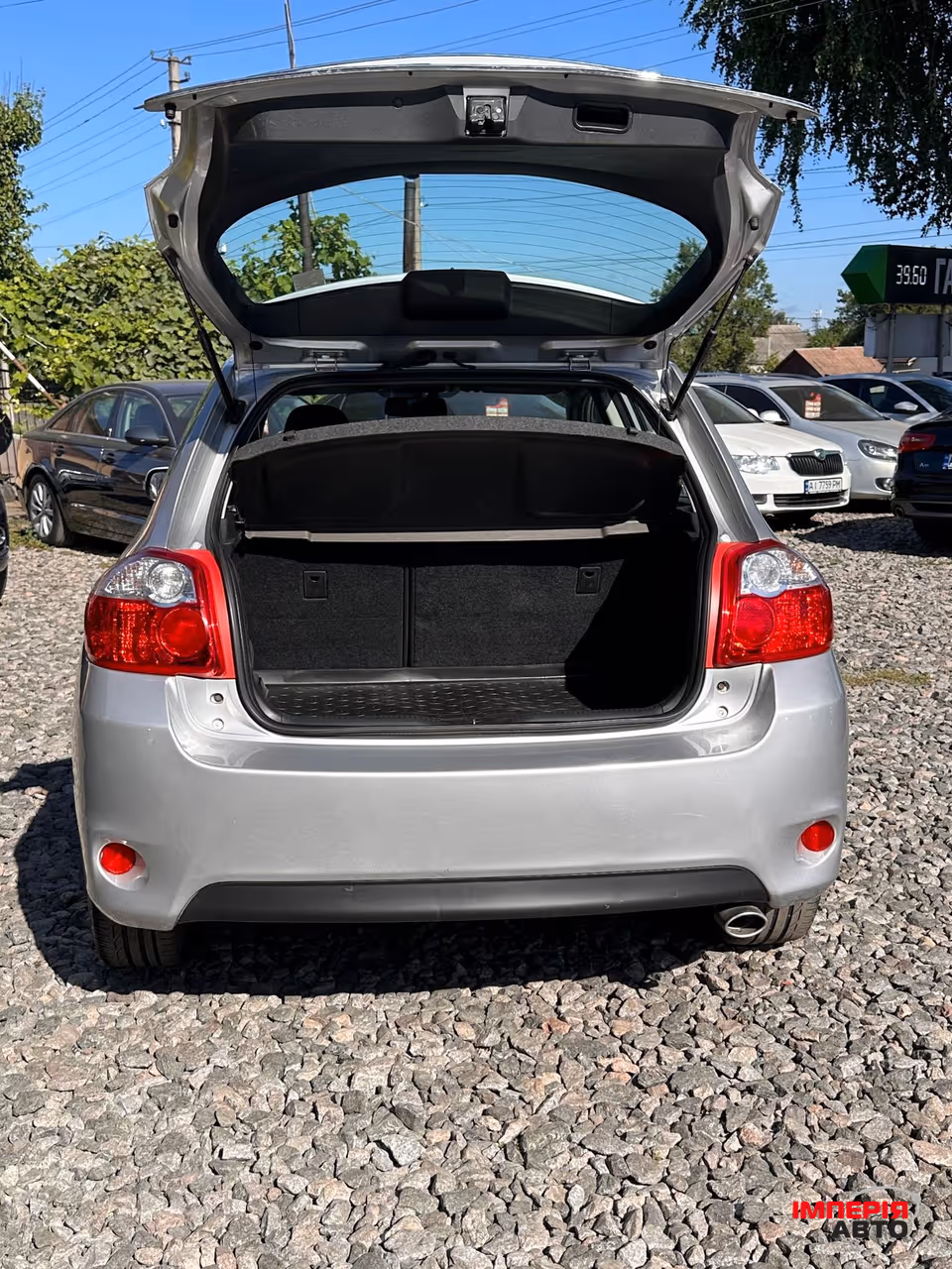 Toyota Auris - фото 11