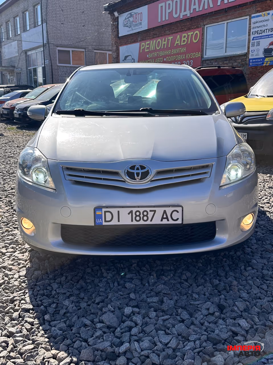 Toyota Auris - фото 3