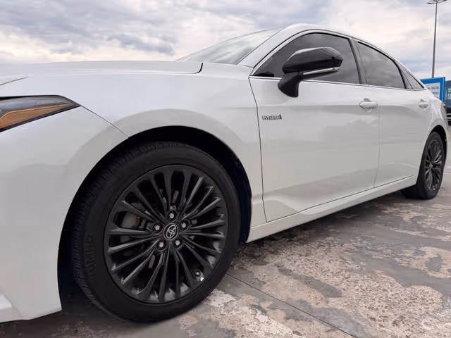 Toyota Avalon - зображення 2