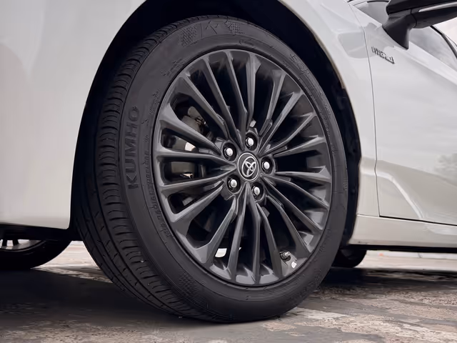Toyota Avalon - зображення 5