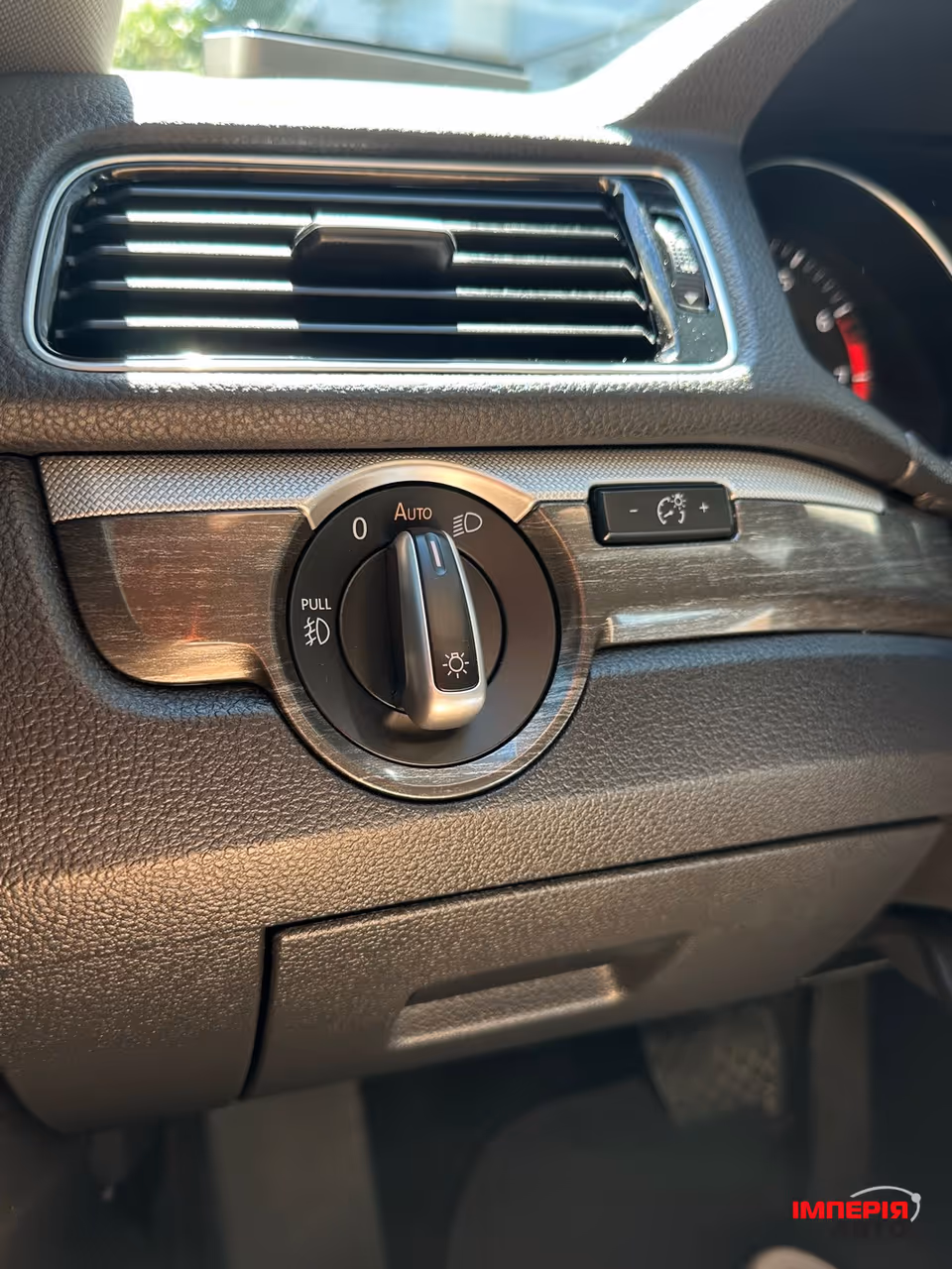 Volkswagen Passat - фото 28