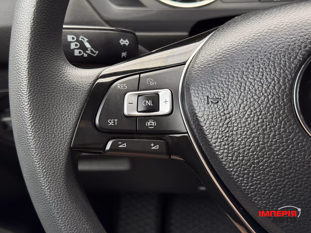 Volkswagen Tiguan - фото 35