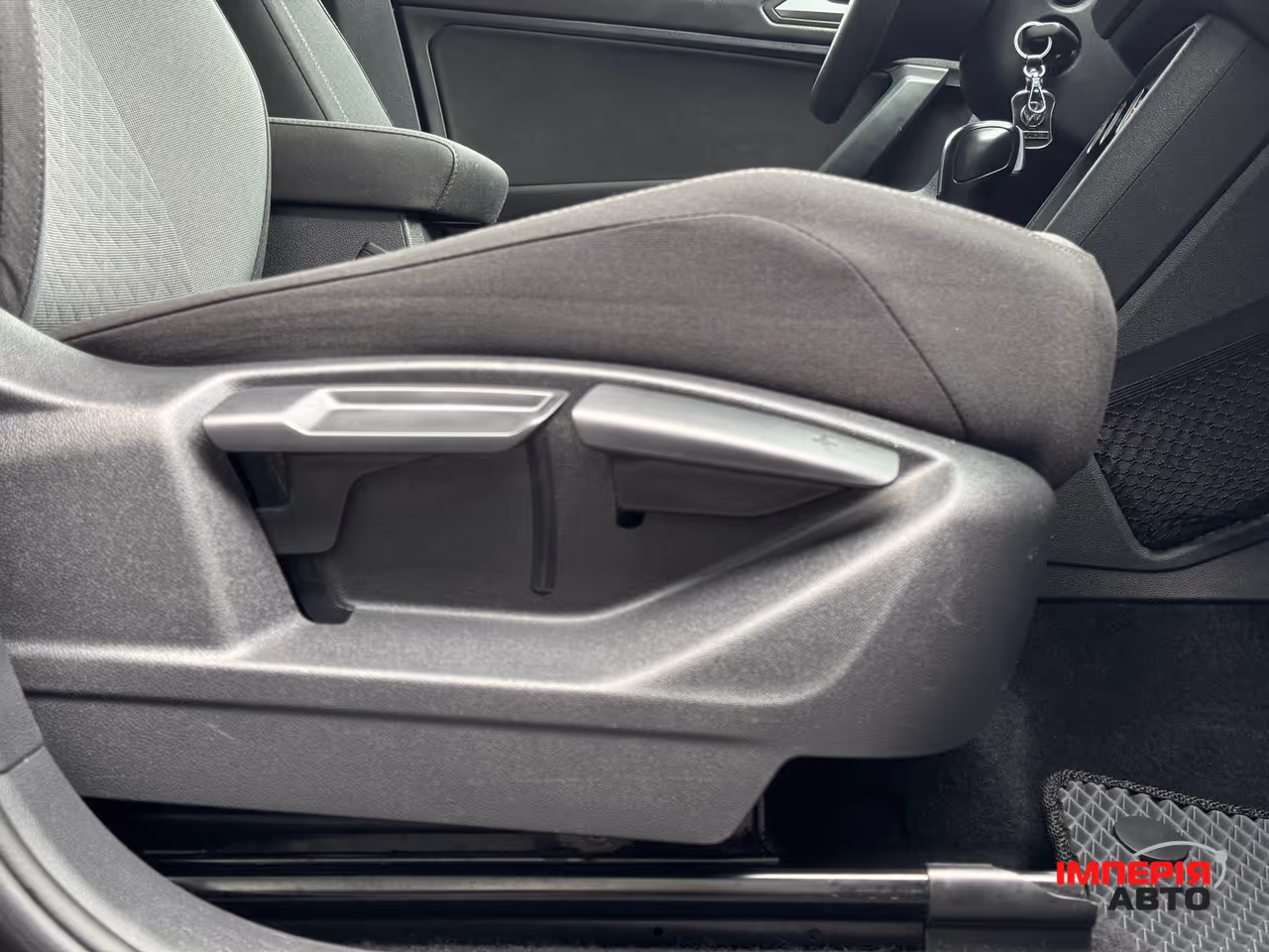Volkswagen Tiguan - фото 58