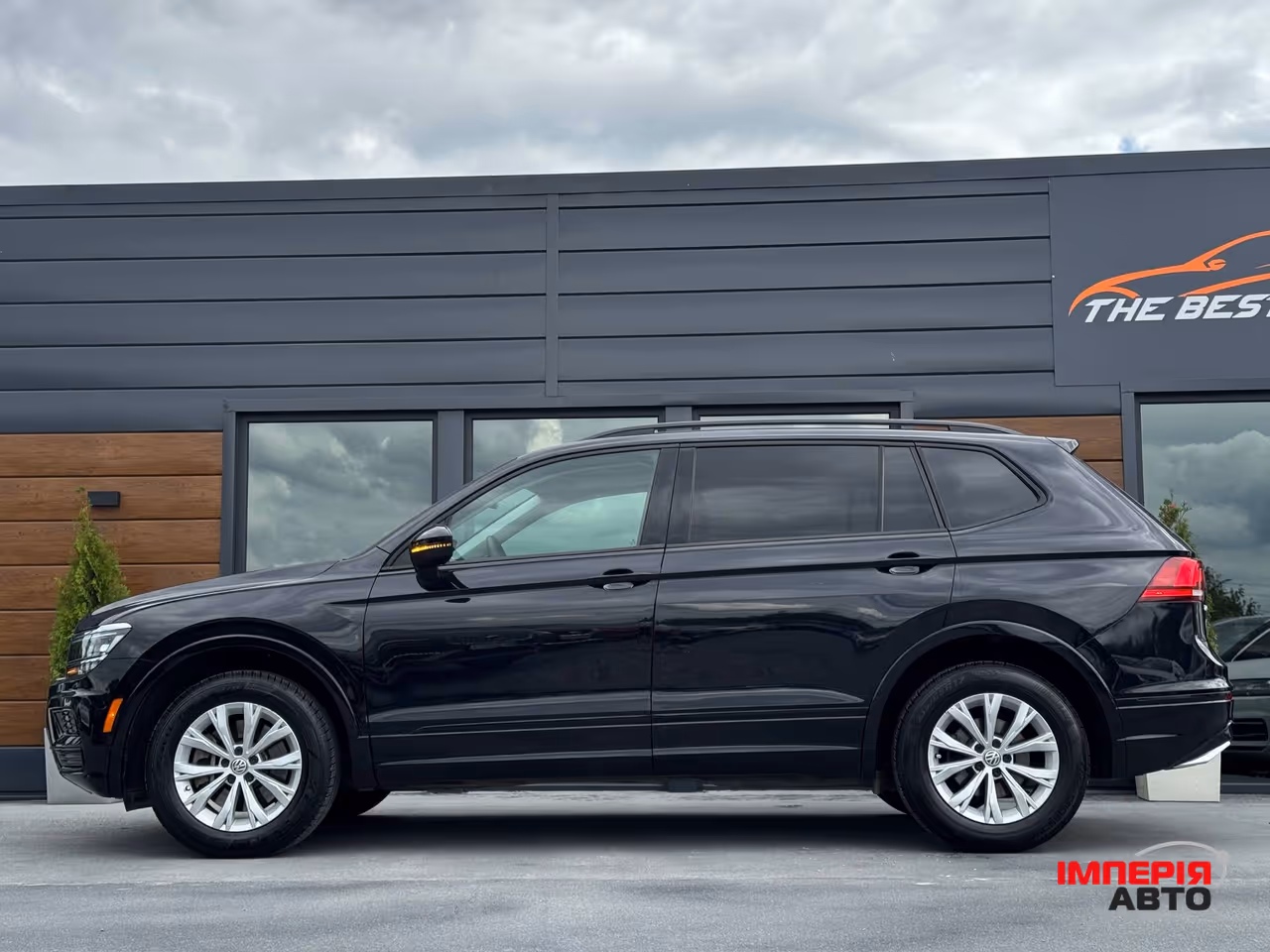 Volkswagen Tiguan - фото 10