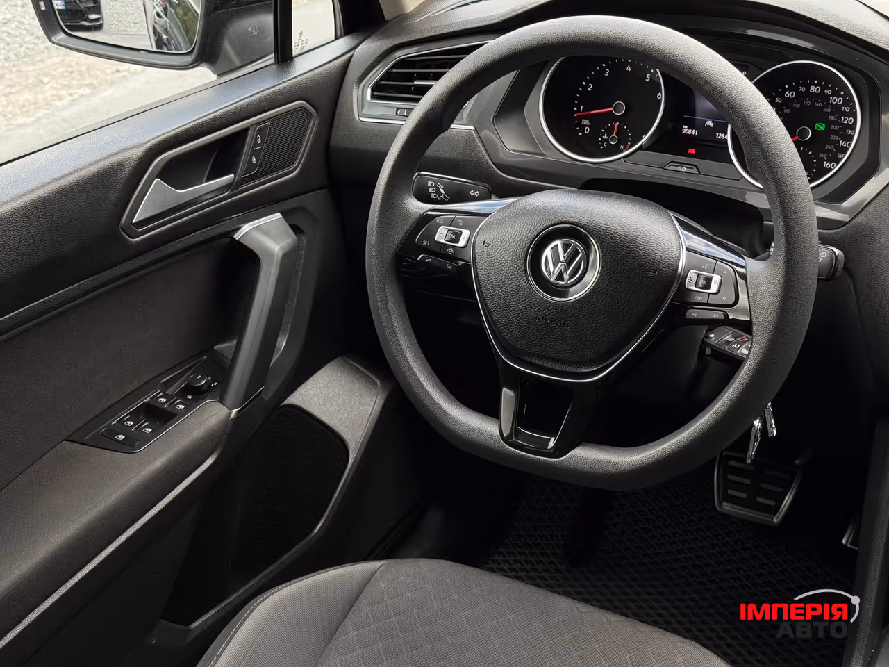 Volkswagen Tiguan - фото 50