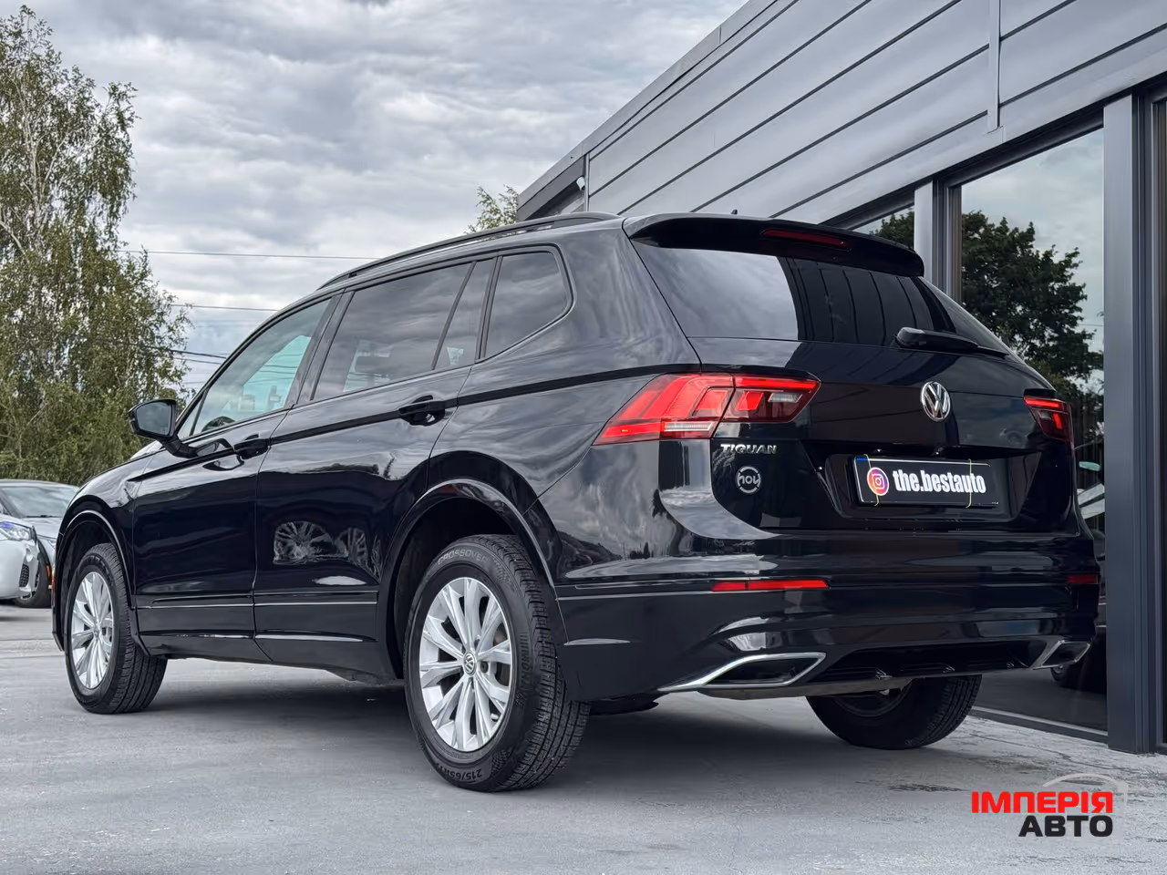 Volkswagen Tiguan - фото 5