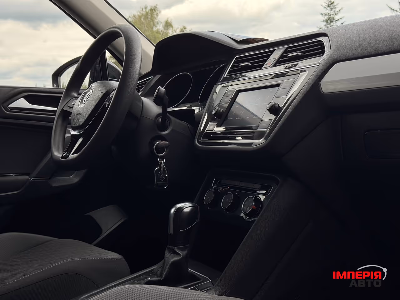 Volkswagen Tiguan - фото 59