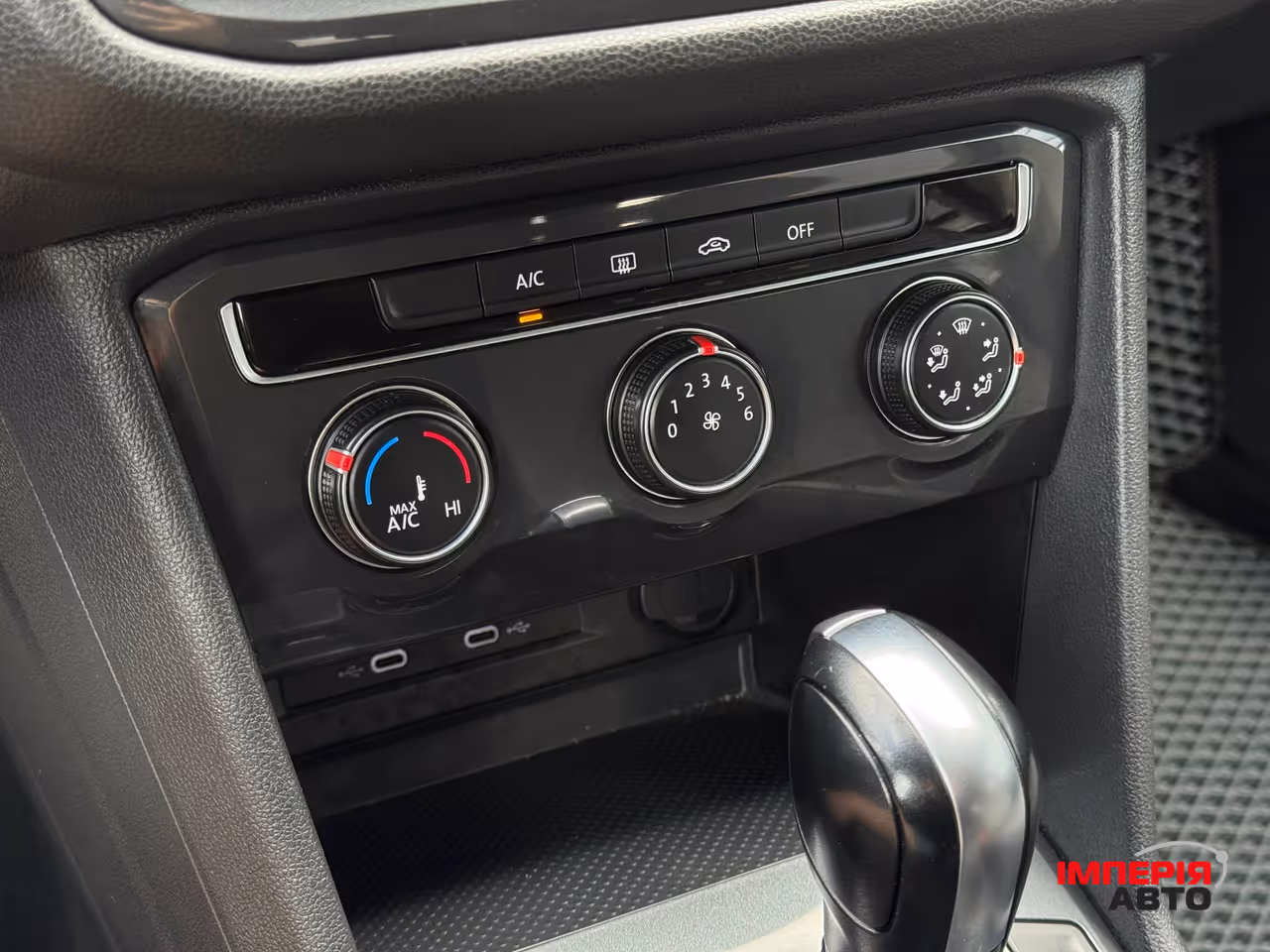 Volkswagen Tiguan - фото 40