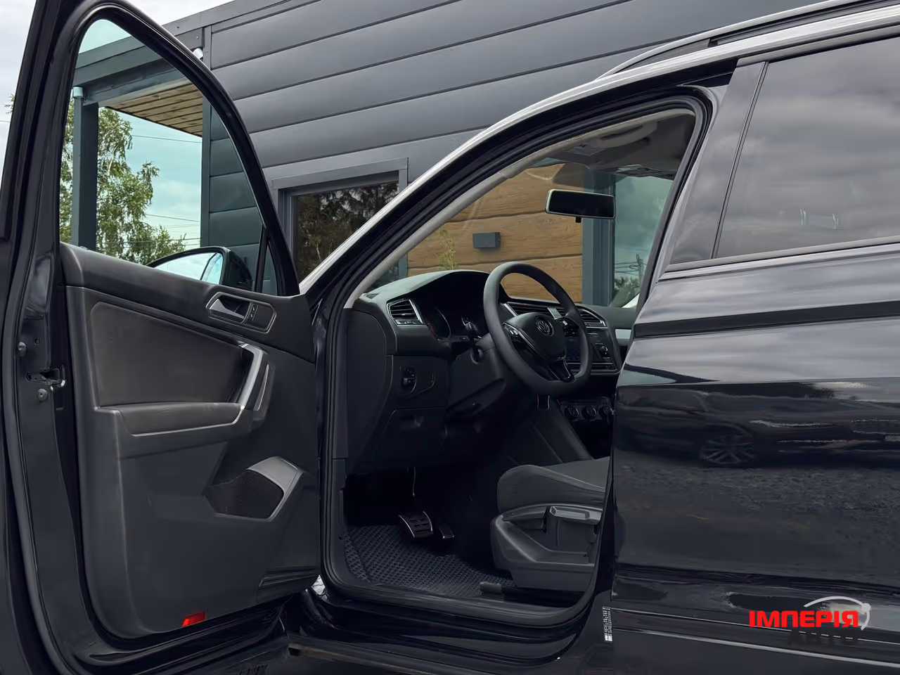 Volkswagen Tiguan - фото 20