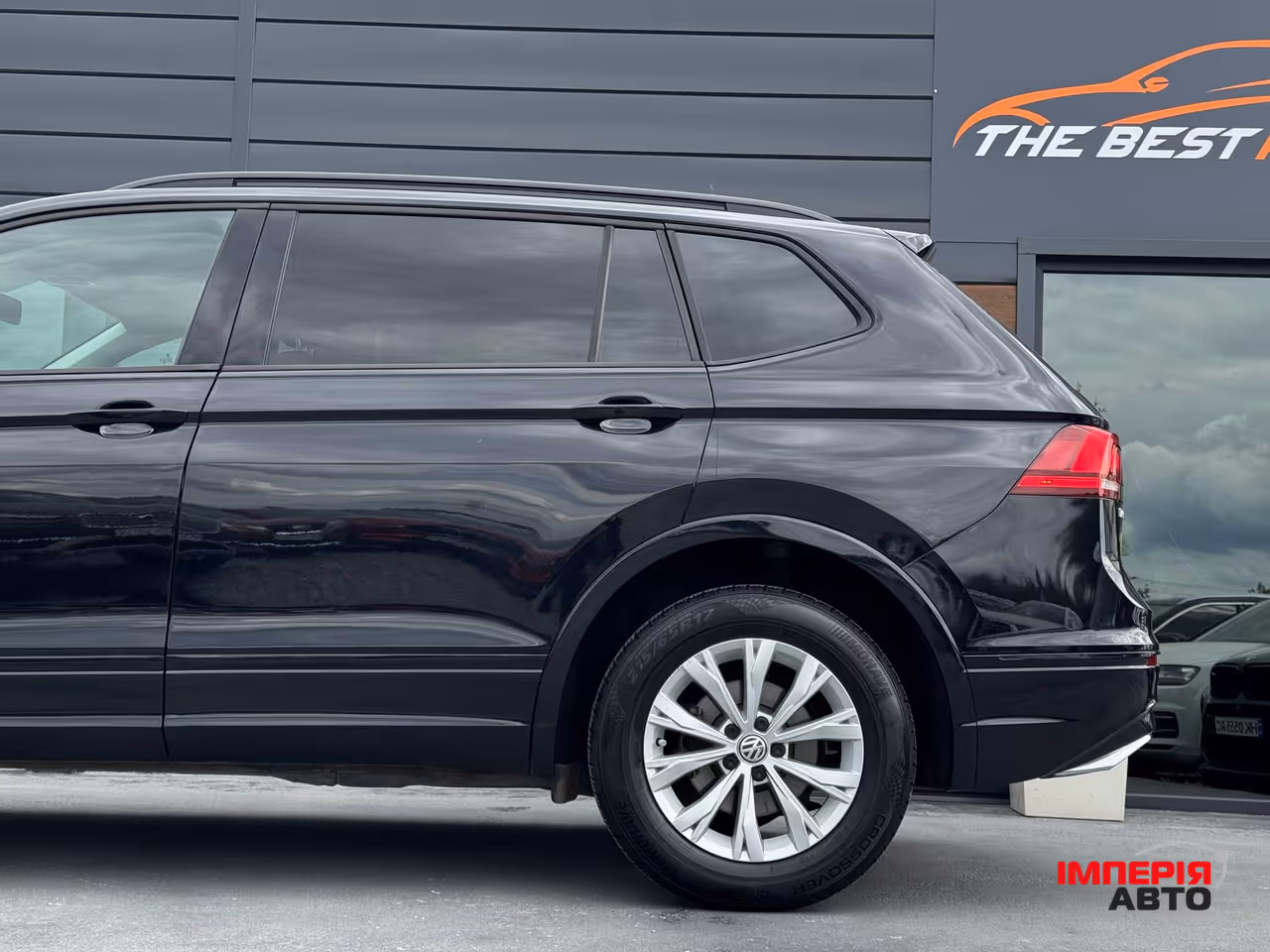 Volkswagen Tiguan - фото 12